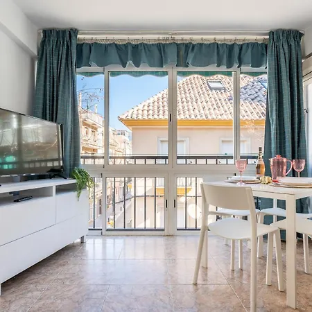 Malagasuite Front * Fuengirola